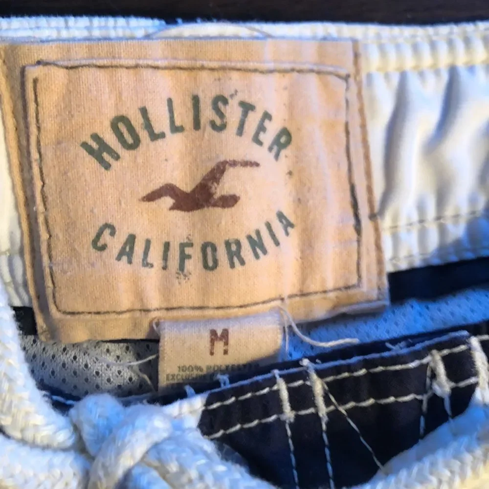 Hollister size medium cargo swimming trunks great condition